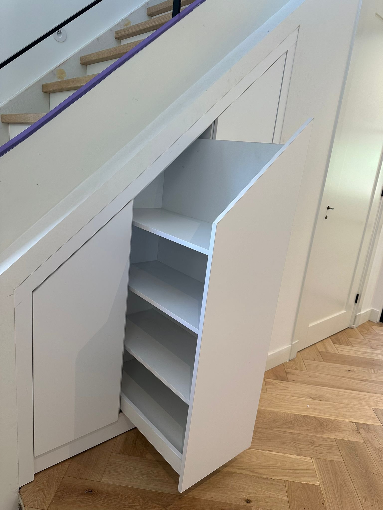 Merdiven Dolap - Premium özel mobilya koleksiyonu